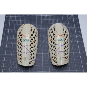 DSG York Soccer Shin Guards Cream Ventilated Size Medium with Sleeves